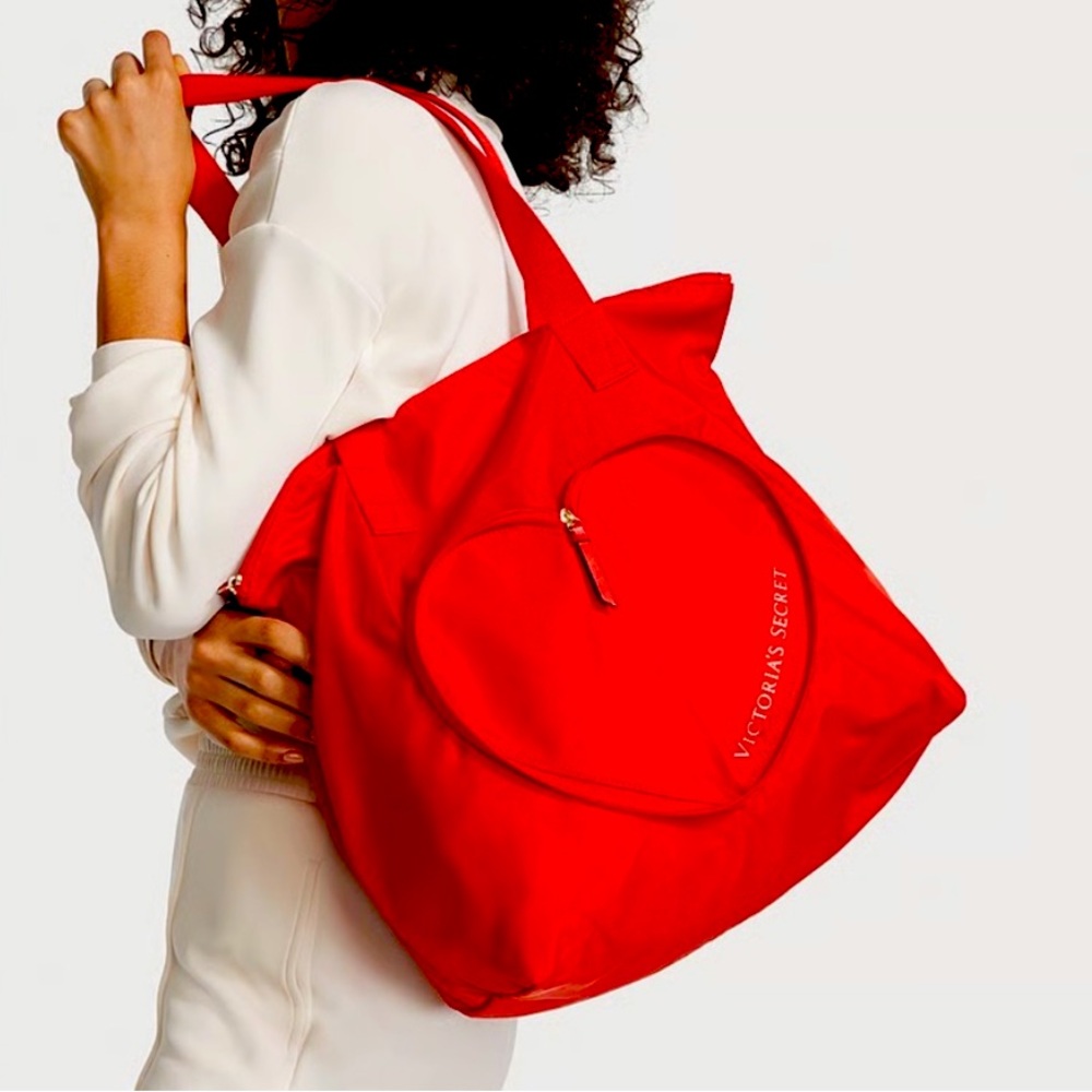 NWT VICTORIA'S SECRET V-Day Red Packable Tote